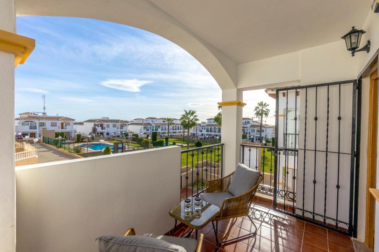 Cb Living - Homely Apartment Cinuelica, Punta Prima Dehesa de Campoamor  Exterior foto