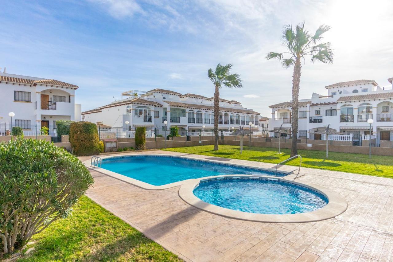 Cb Living - Homely Apartment Cinuelica, Punta Prima Dehesa de Campoamor  Exterior foto